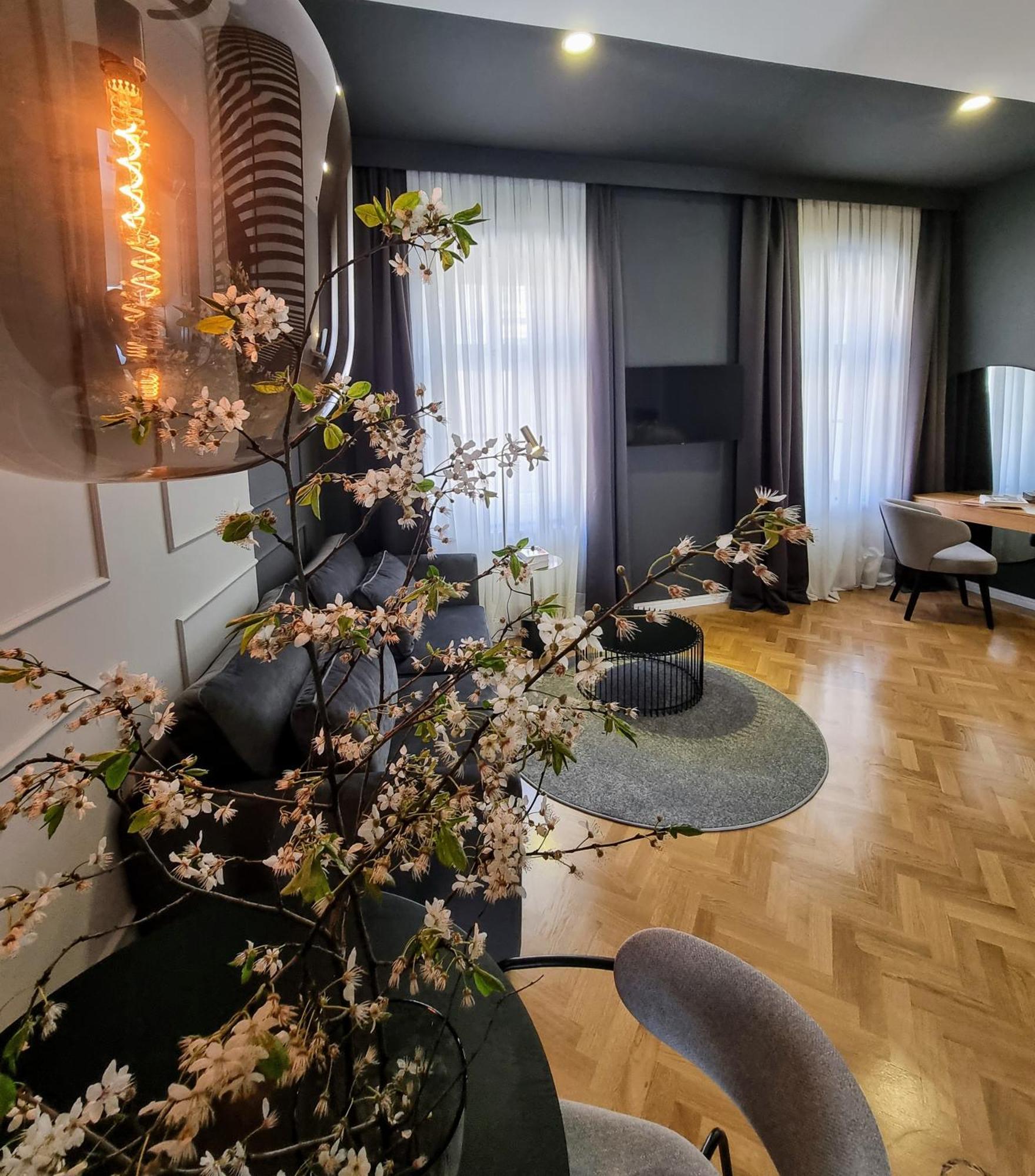 Mint Boutique Studio Apartments Zagreb Exteriör bild